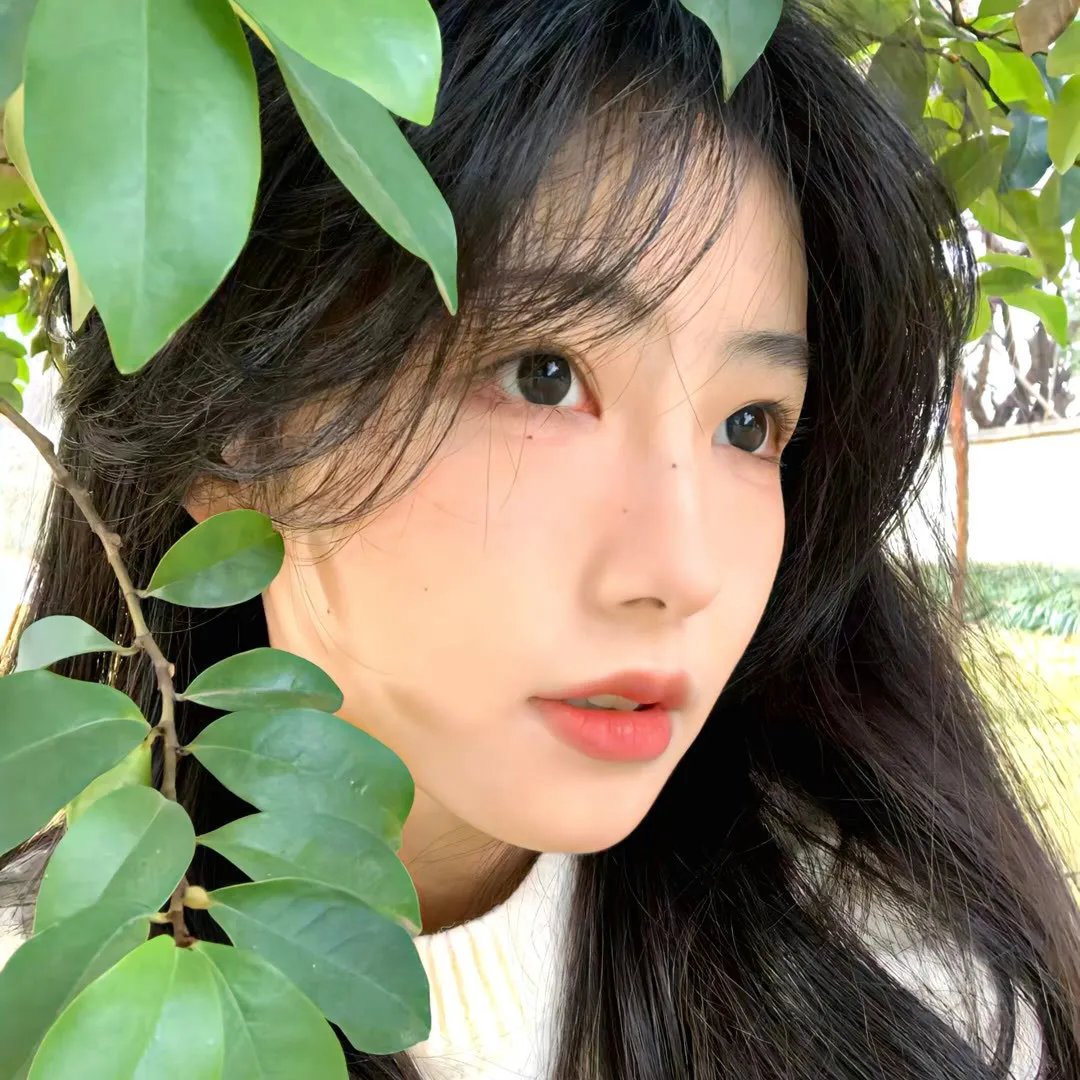 站起来的女孩
